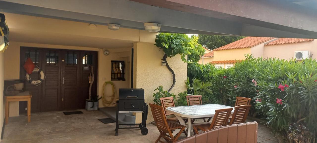 Location Maison De Jusqu'a 6 Personnes Pres Du Port Et De La *